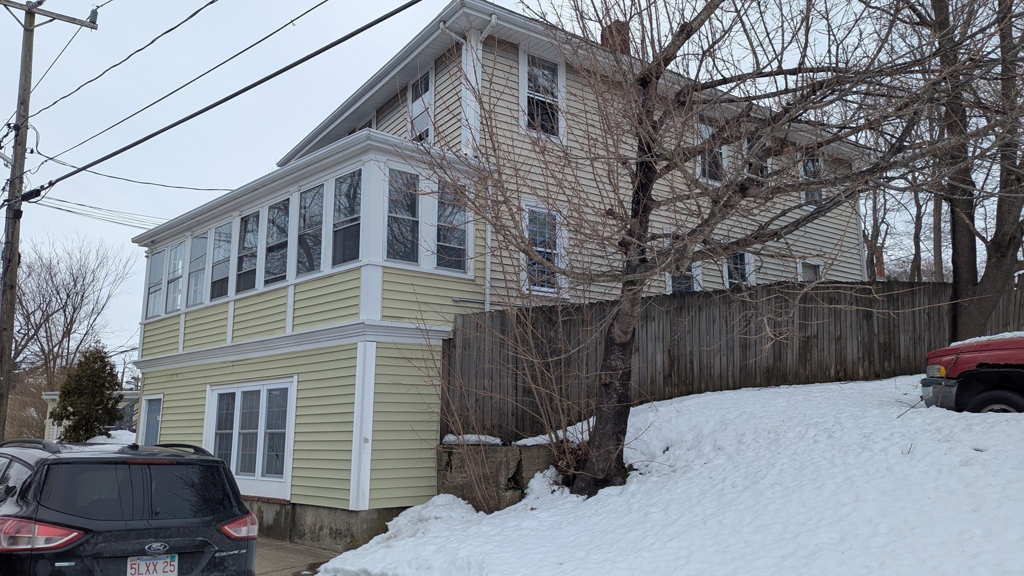 13 Forest Ave, Plymouth, MA 02360