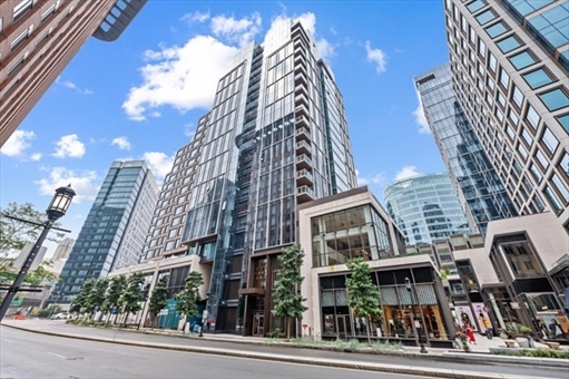 135 Seaport Blvd, Apt 818