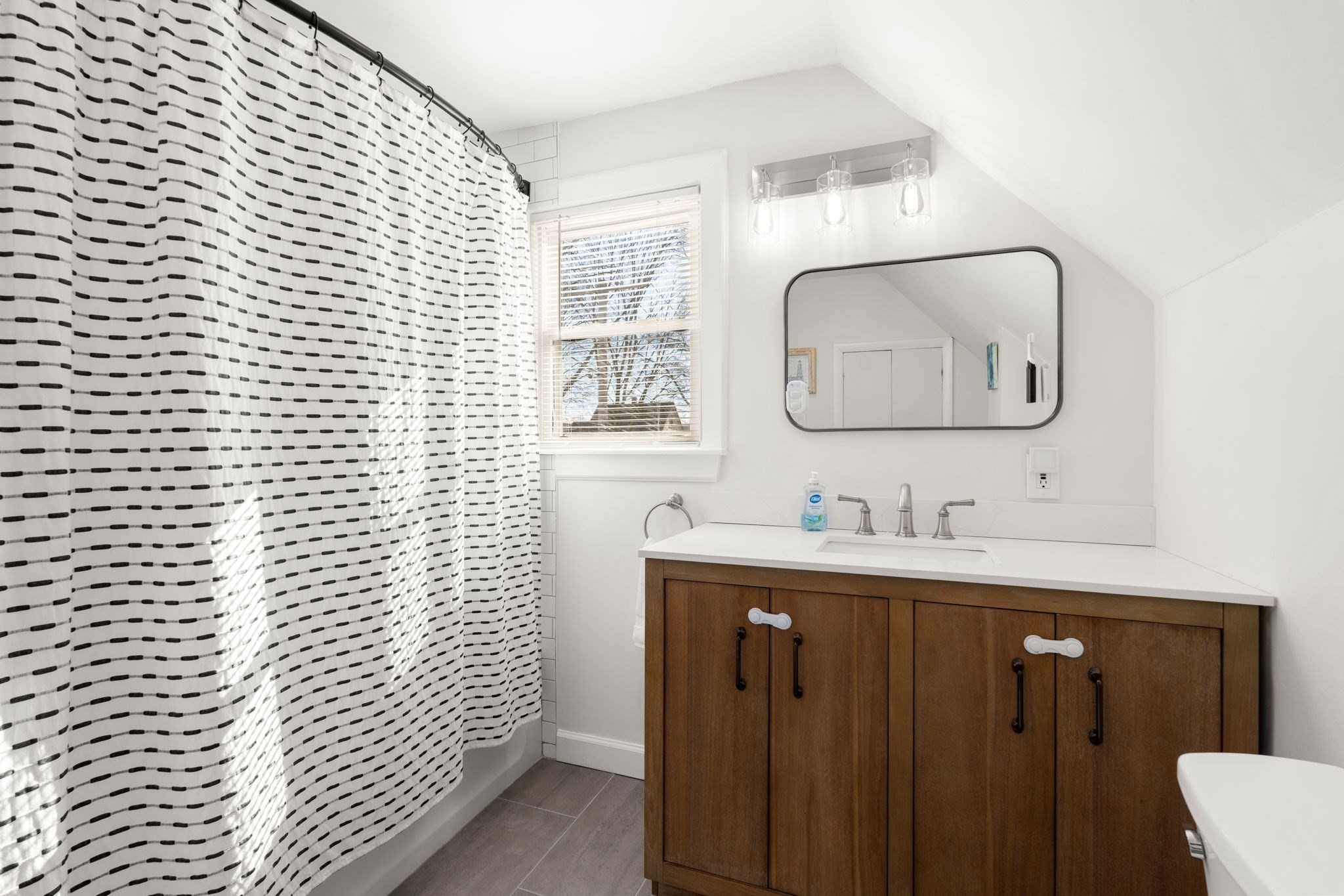 62 Maple St, Melrose, MA 02176 - Image 20