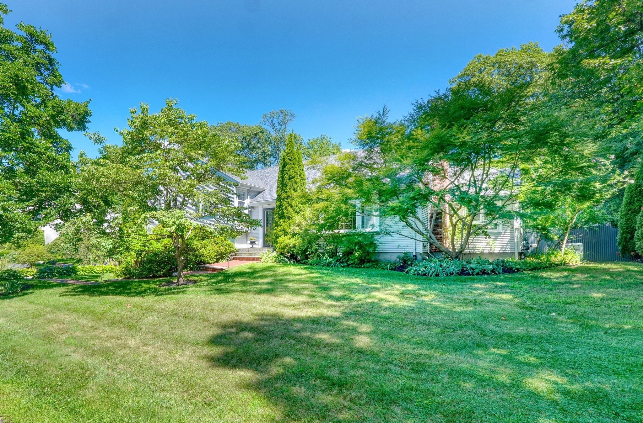 65 Sherburne Rd S, Lexington, MA 02421