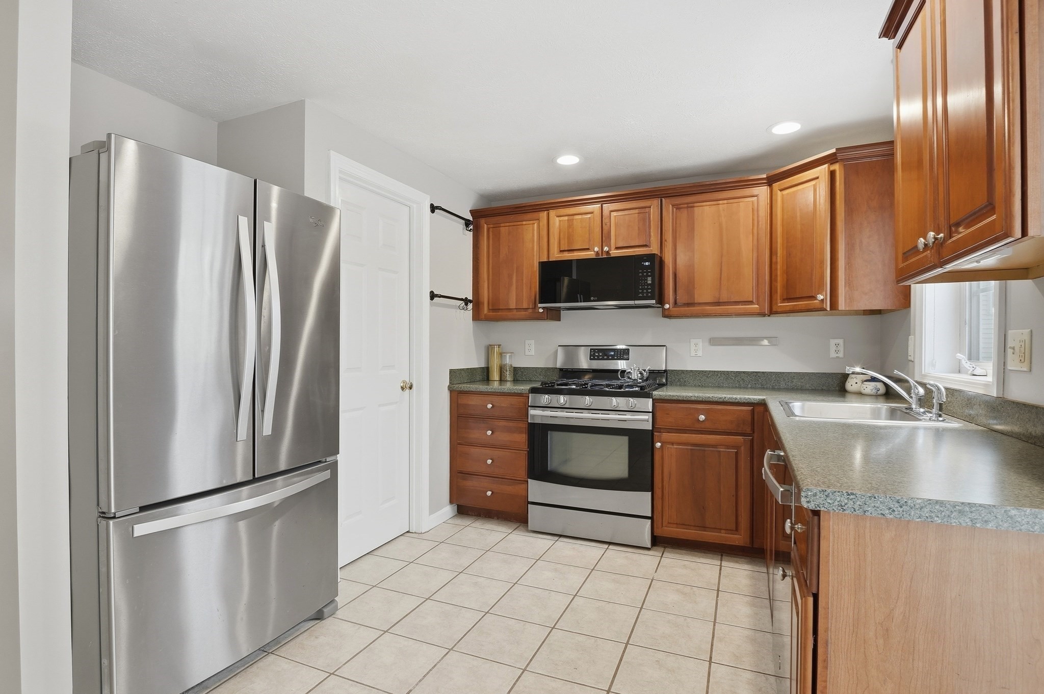 74 Felton Street Unit A, Lowell, MA 01852 - Image 10