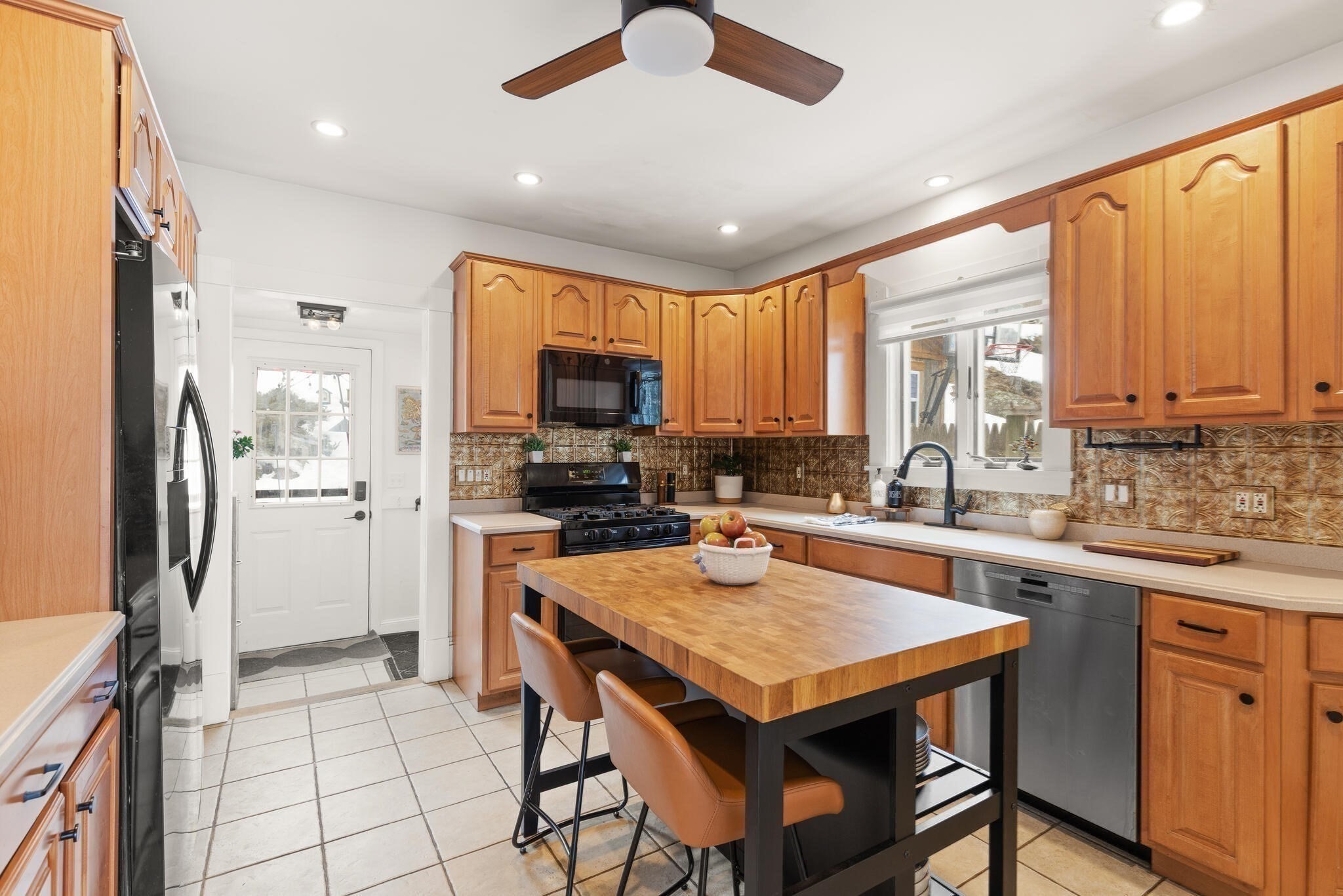 39 Cedar St, Wakefield, MA 01880 - Image 13