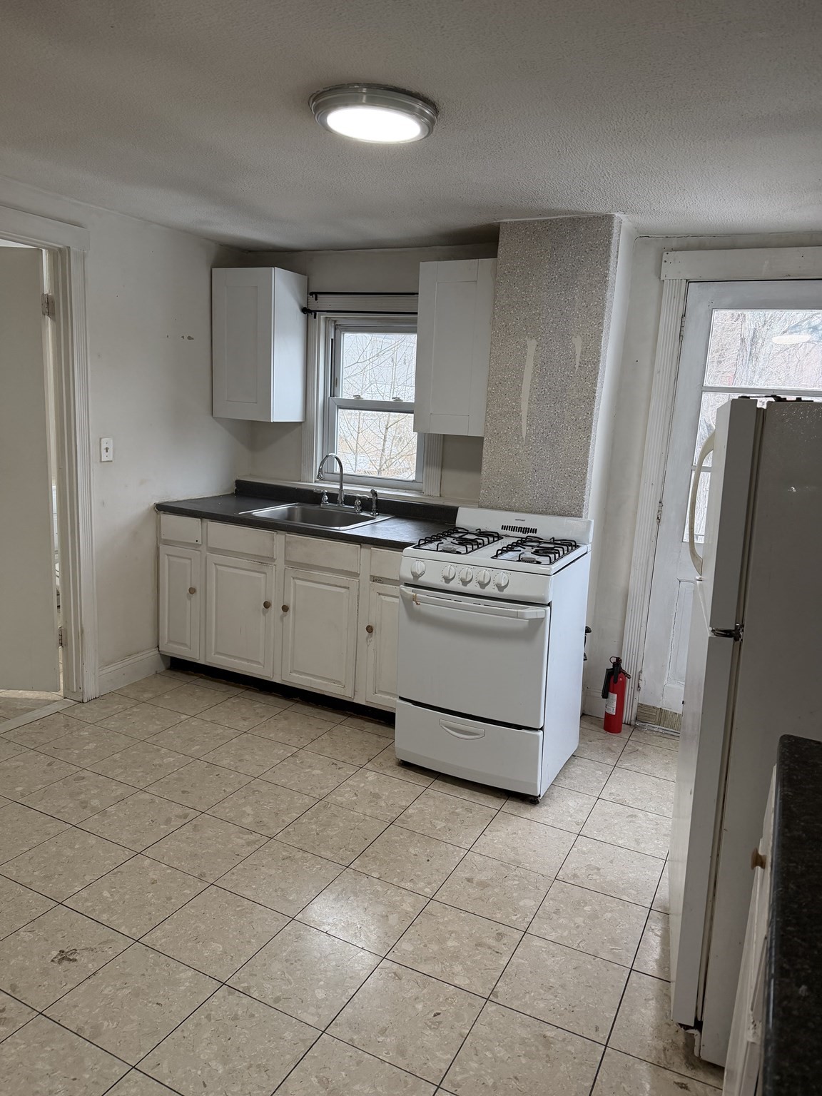 92 French, Stoughton, MA 02072 - Image 20