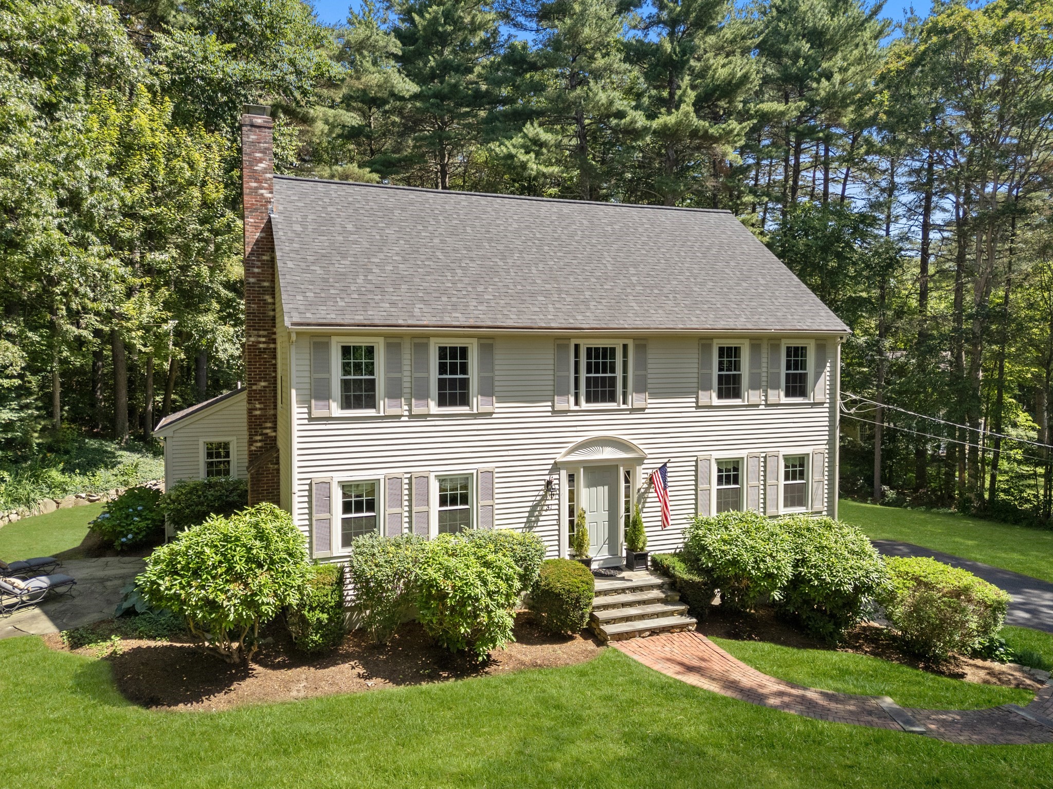 37 Valleywood Rd, Hopkinton, MA 01748