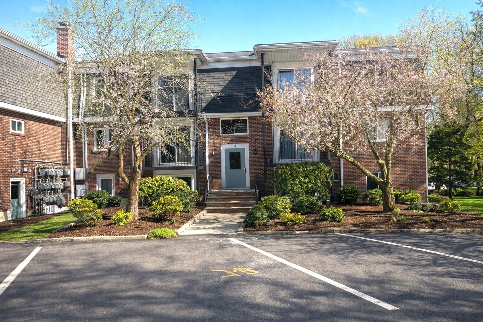 80 Walnut St. Unit 403, Canton, MA 02021