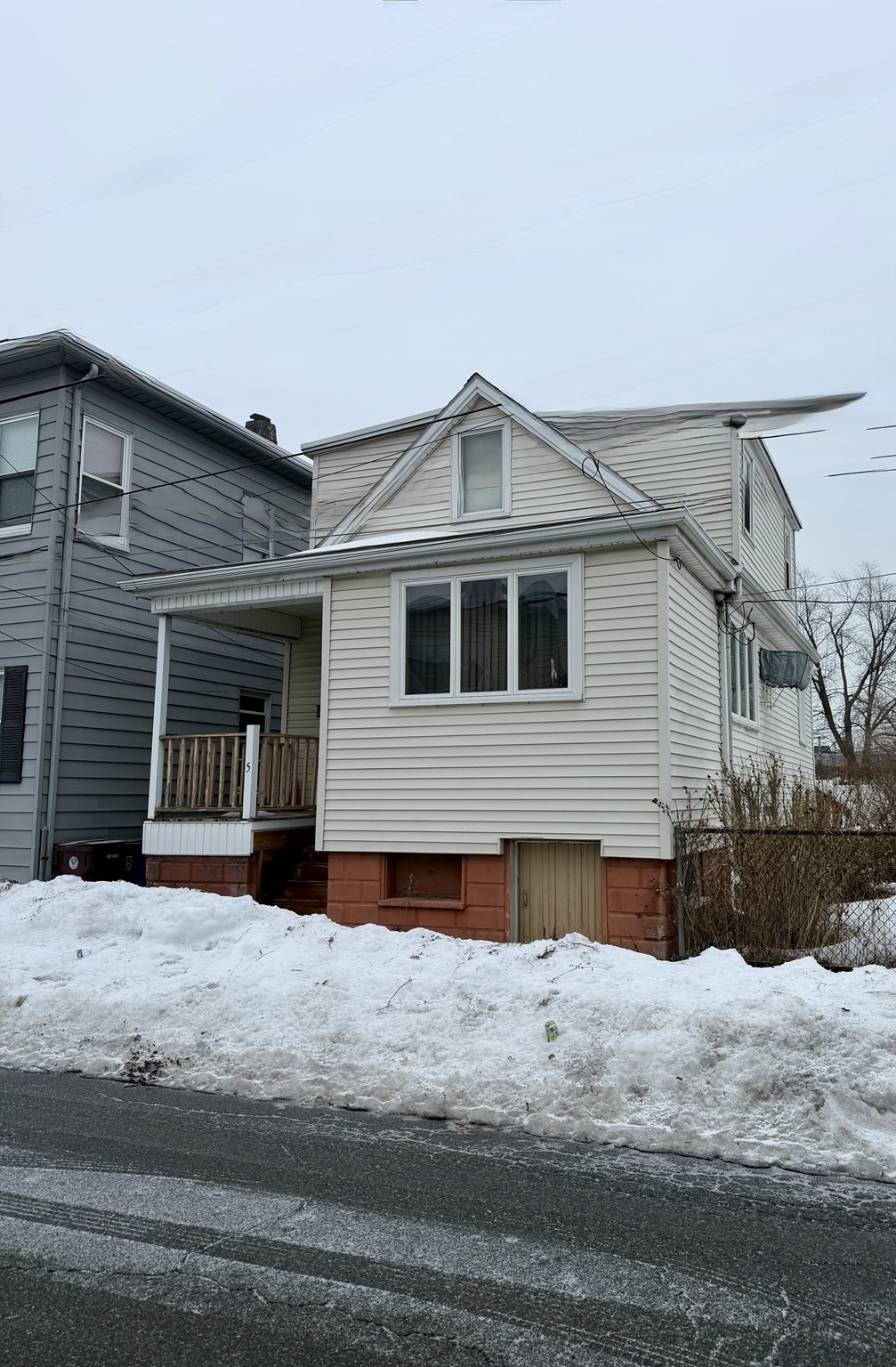 5 Bates Street, Revere, MA 02151