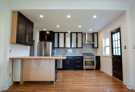 32 Cedar Street, Apt Right