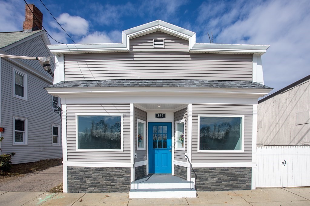 562 Washington St, Abington, MA 02351