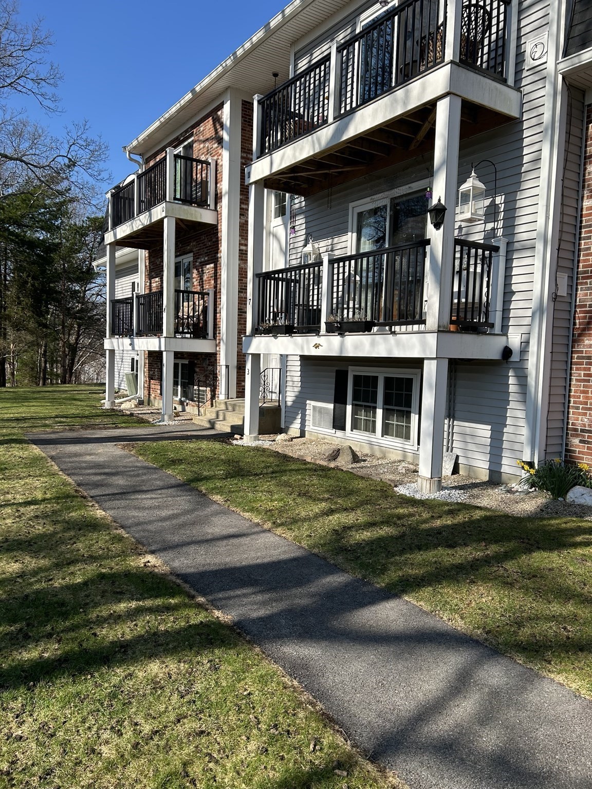 8 Chapel Hill Drive Unit 2, Plymouth, MA 02360 - Image 3