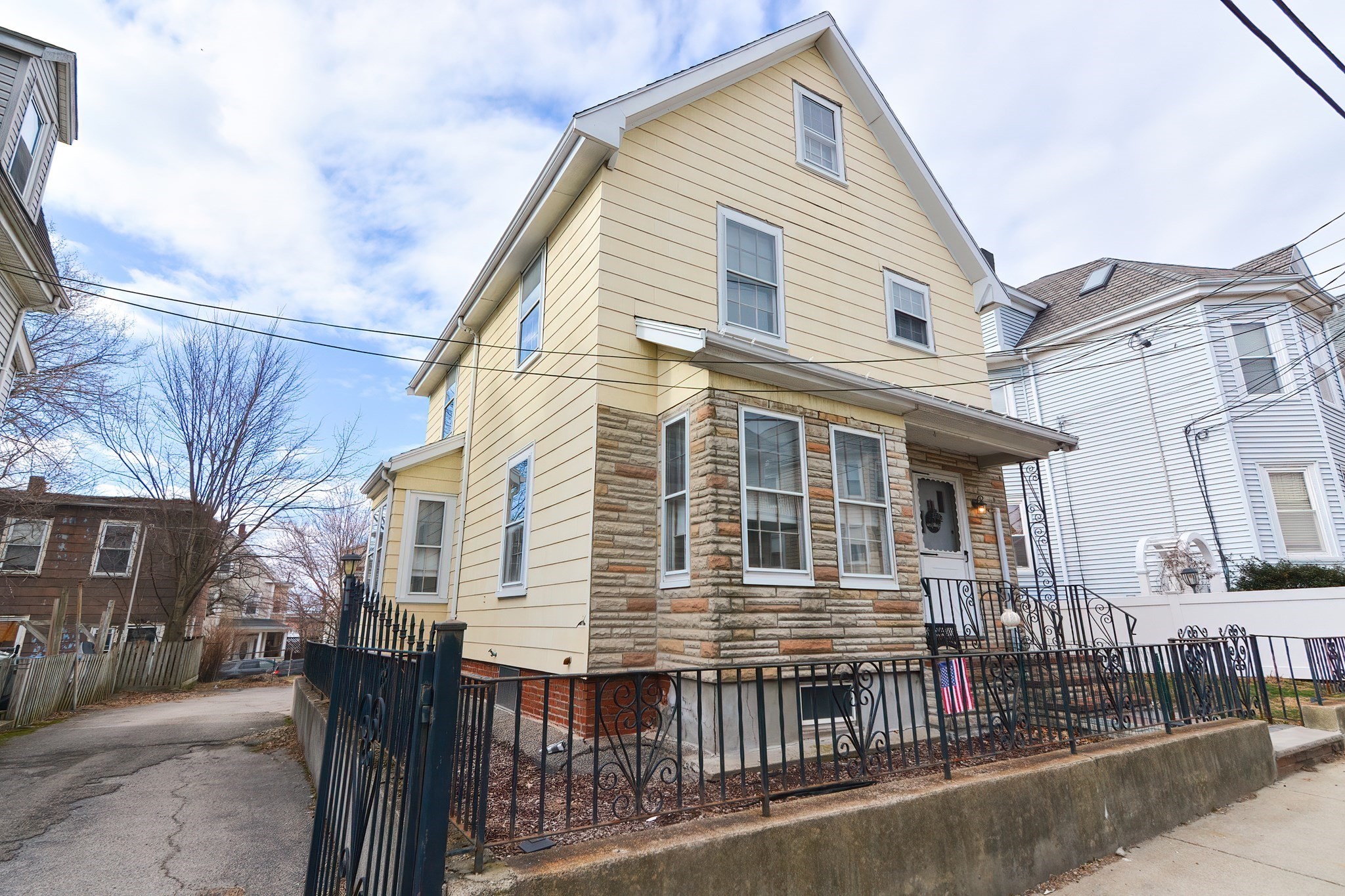 84 Partridge Ave, Somerville, MA 02145