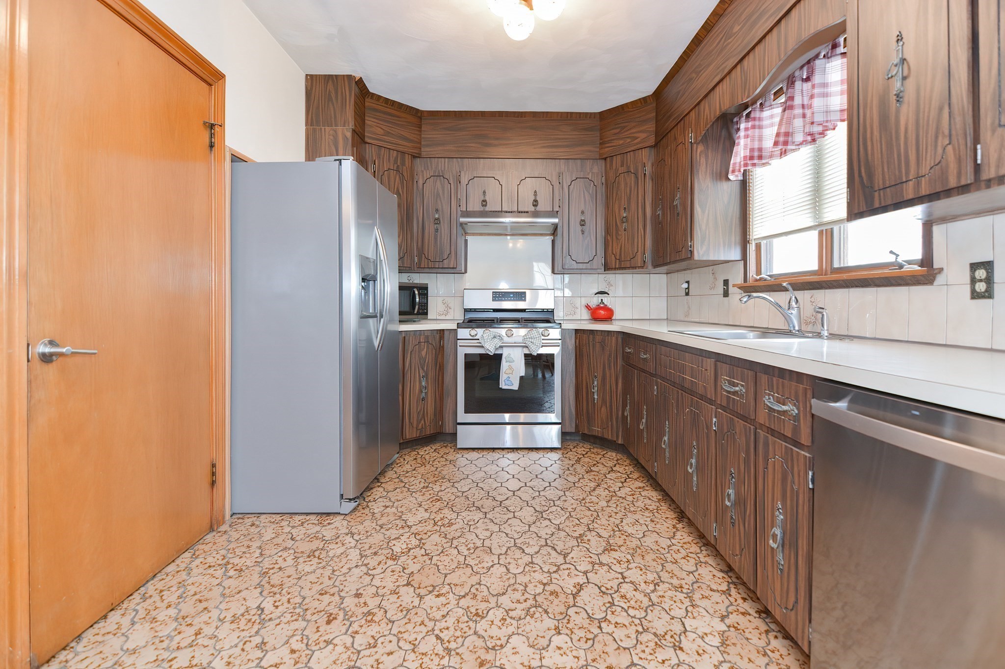 84 Partridge Ave, Somerville, MA 02145 - Image 10