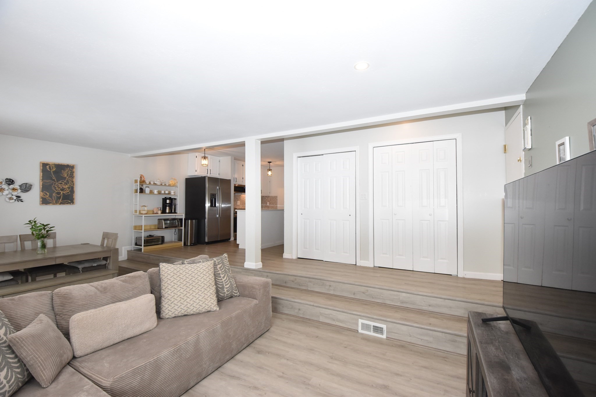 206 Tall Oaks Dr Unit L, Weymouth, MA 02190 - Image 2