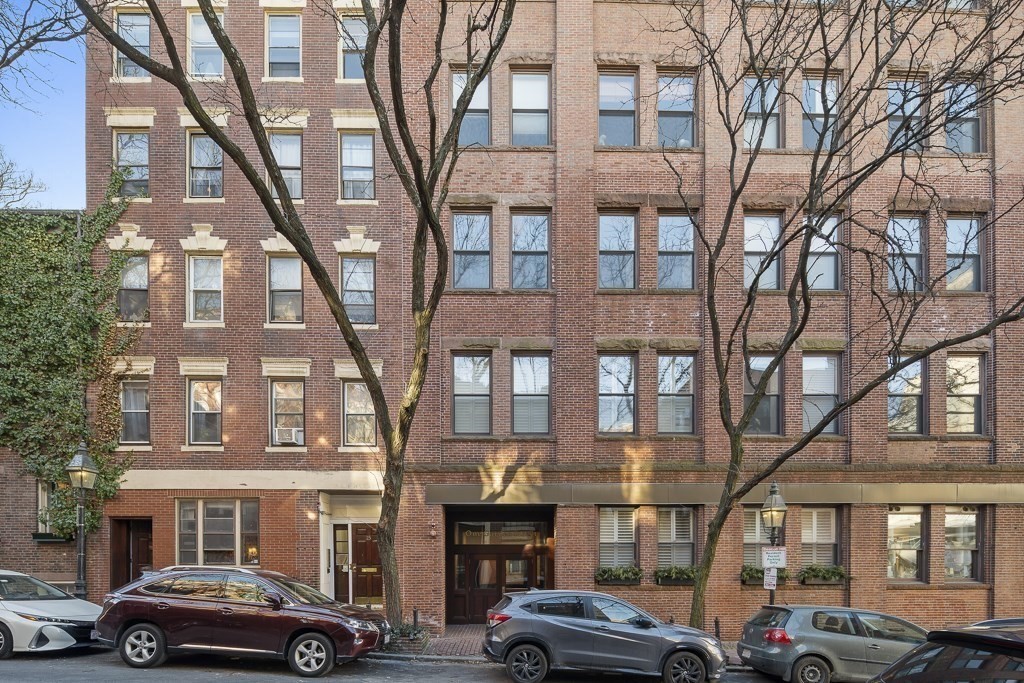 1 Garden St Unit 4, Beacon Hill, Boston, MA 02114 - Image 10