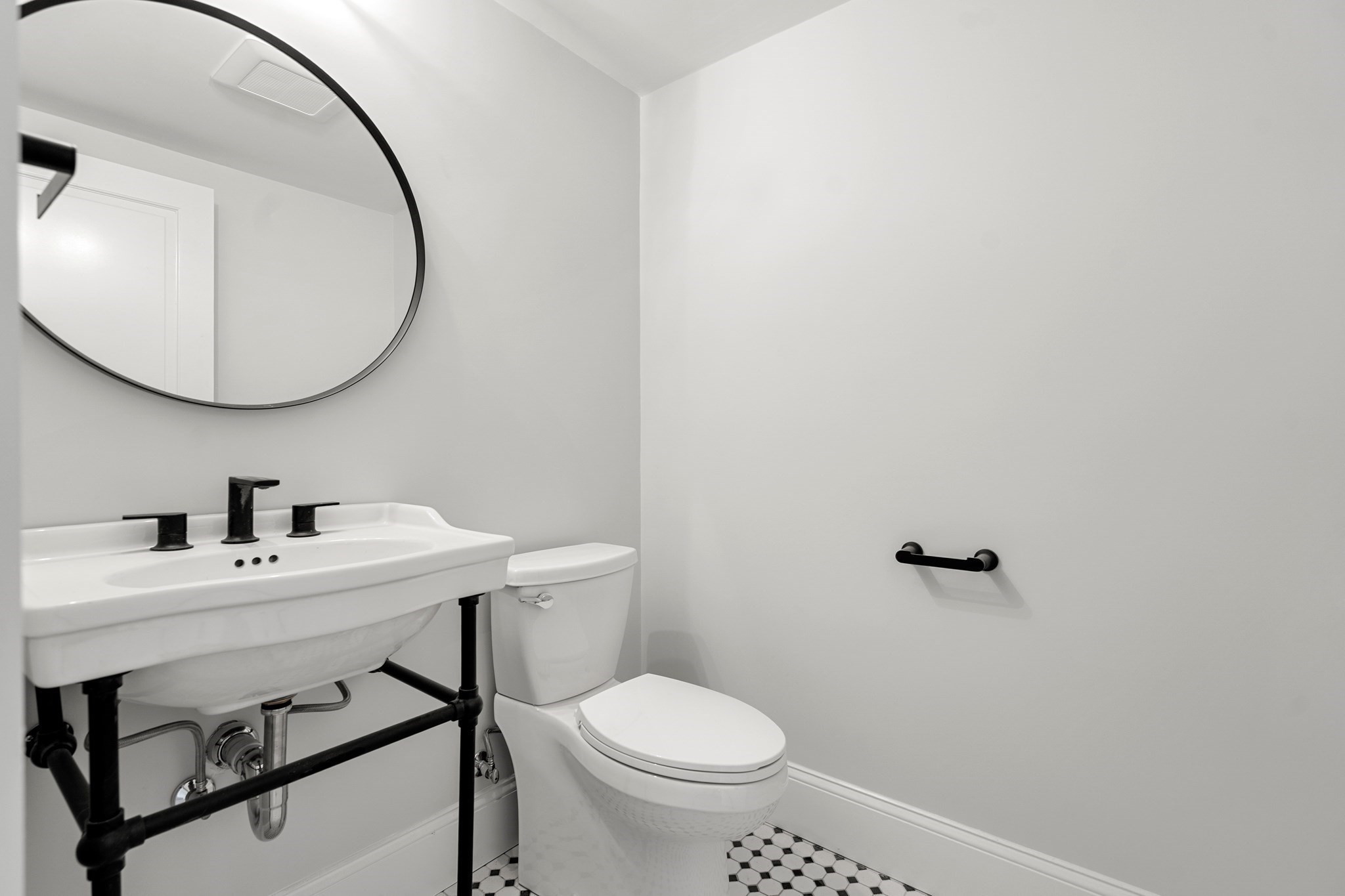 125 Livingstone Ave, Beverly, MA 01915 - Image 21