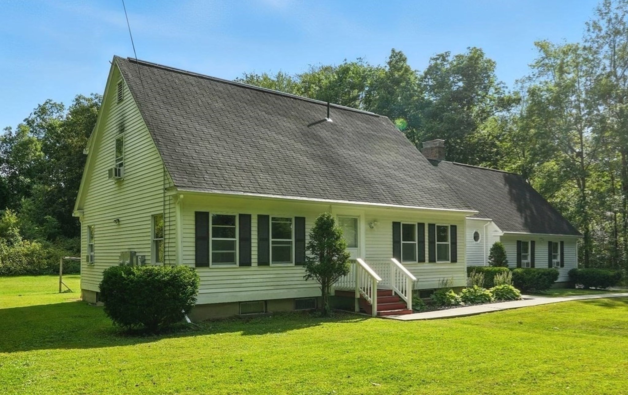 178 W Pomeroy Lane, Amherst, MA 01002