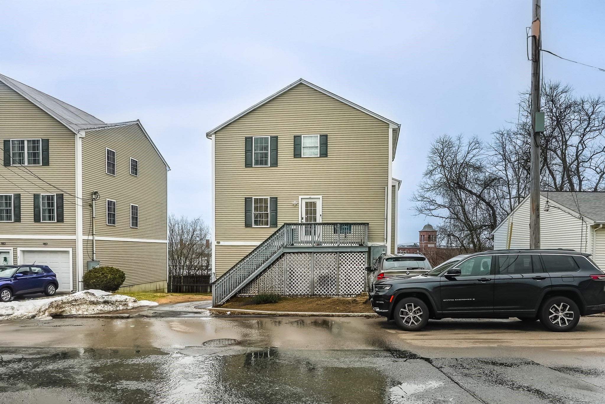 318 Crescent St Unit A, Fall River, MA 02720