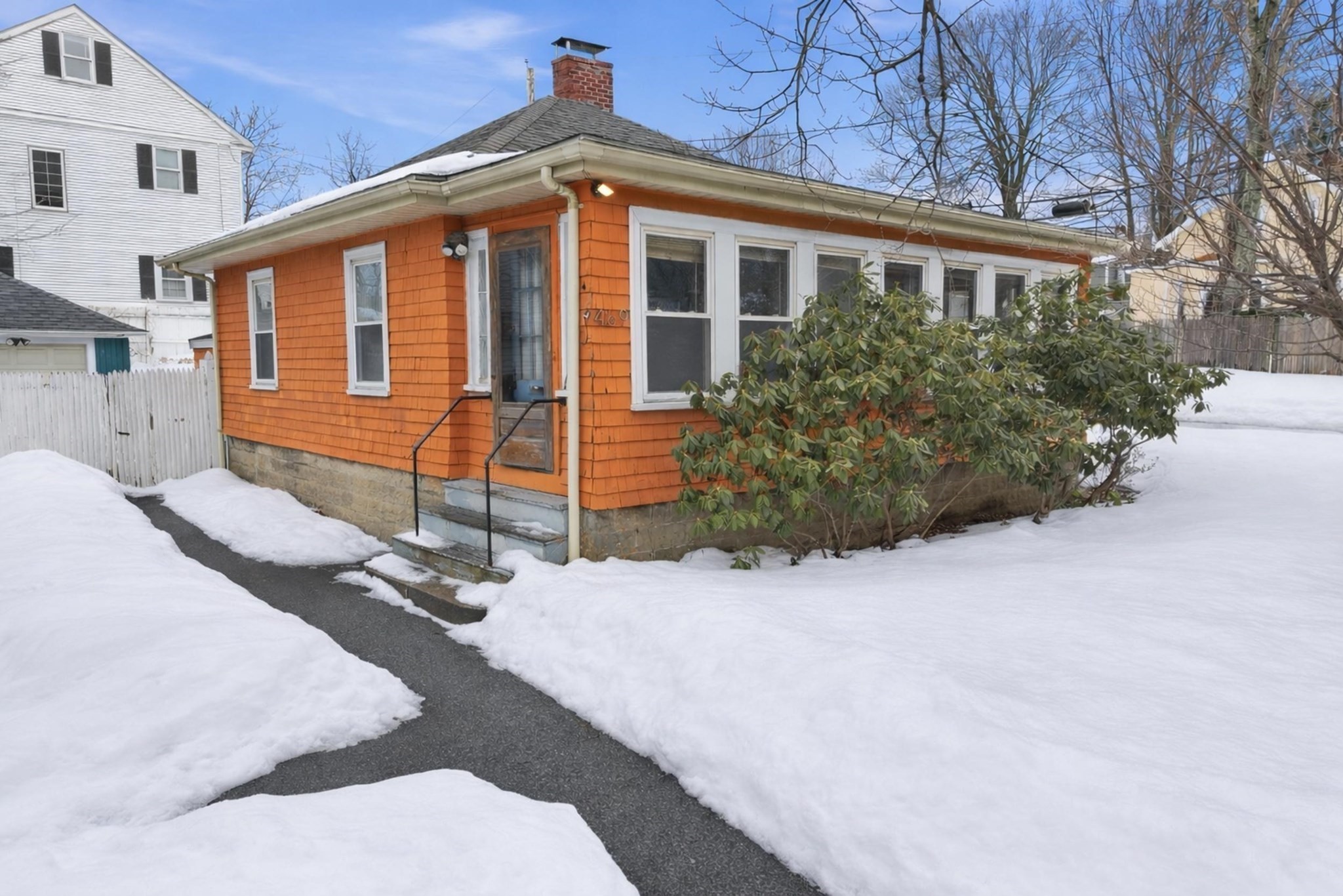 469 Loring Ave, Salem, MA 01970