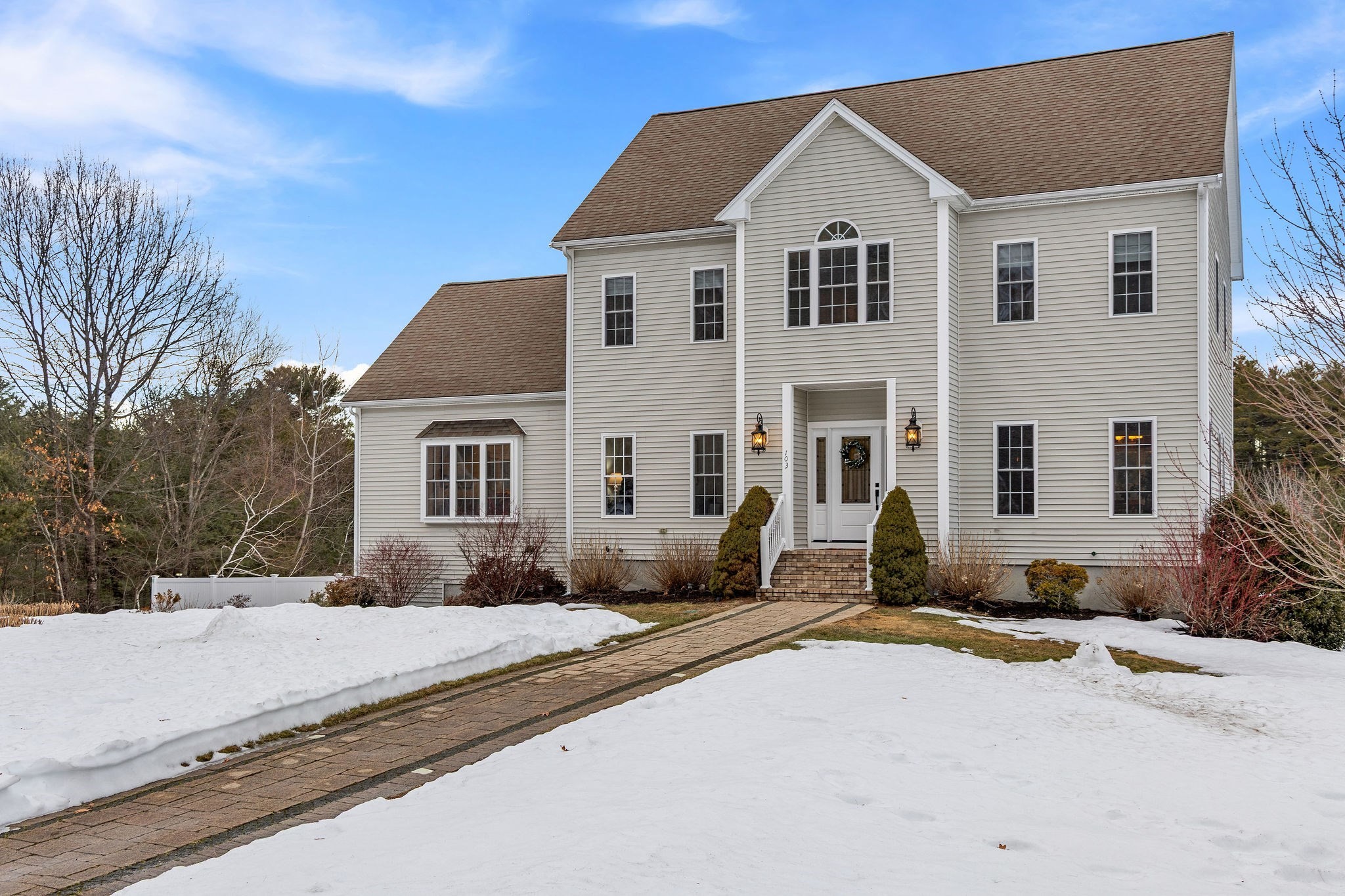 103 Prairie St, Northbridge, MA 01534