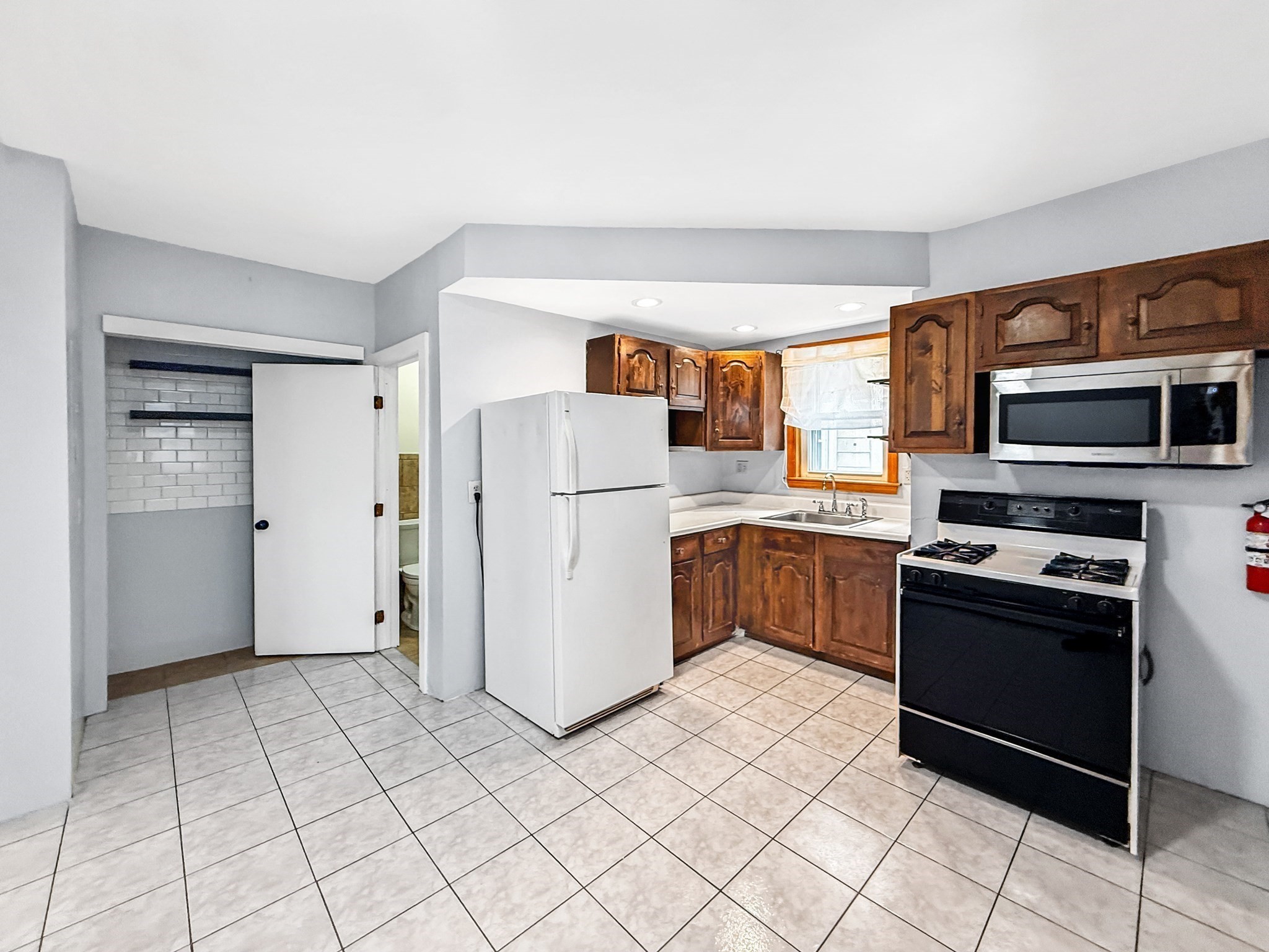 19 Moore St, Winthrop, MA 02152 - Image 16