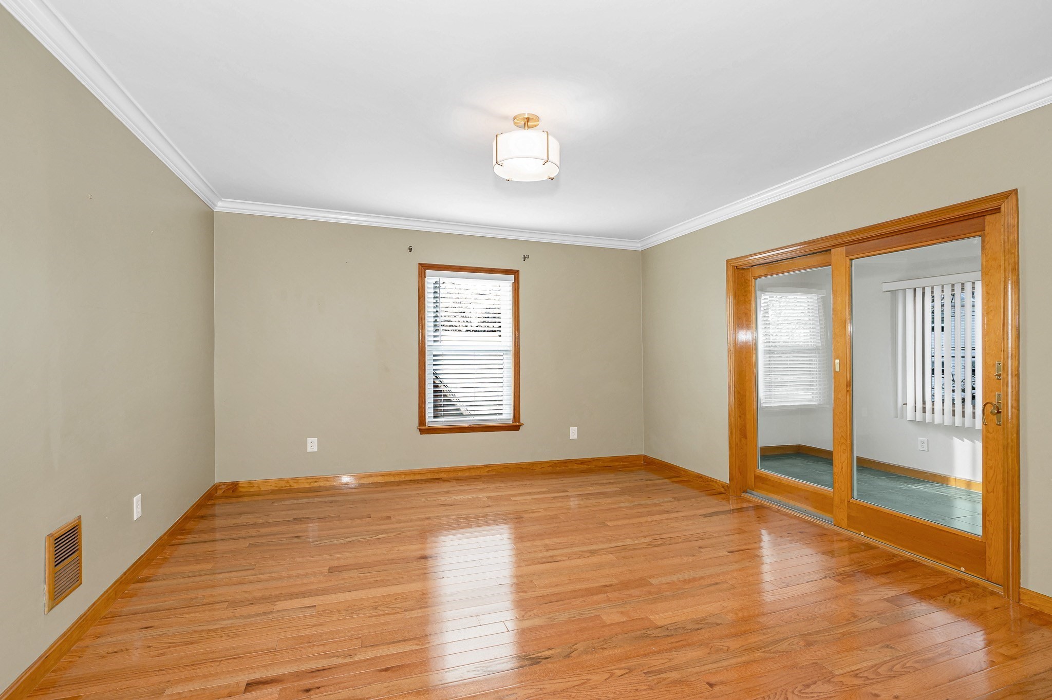 43 Granville Ave, Malden, MA 02148 - Image 8