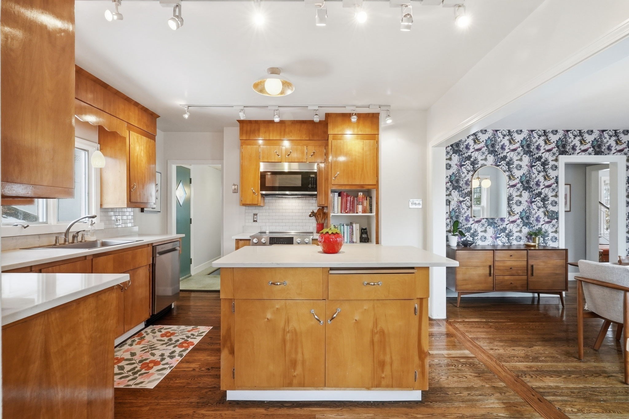 17 Vogel St, West Roxbury, Boston, MA 02132 - Image 9