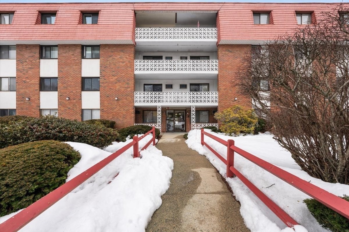 131 Pierce Street Unit 201, Malden, MA 02148