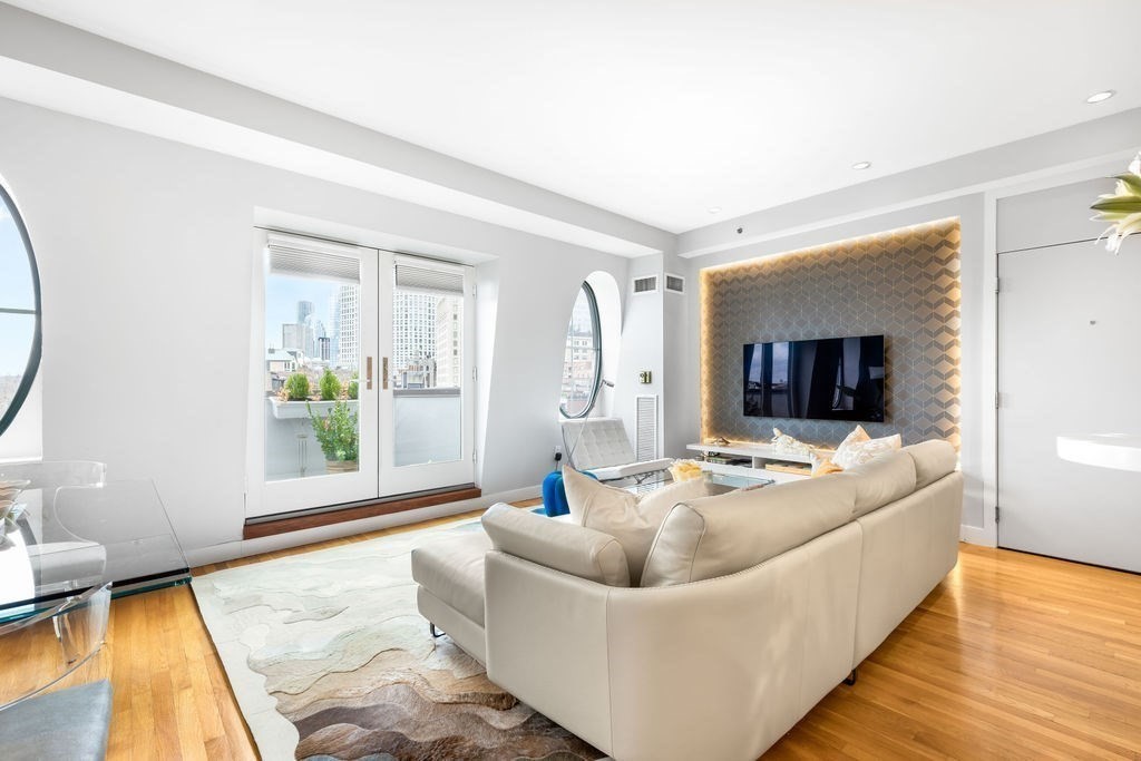 90 Broadway Unit 5D, Bay Village, Boston, MA 02116 - Image 2