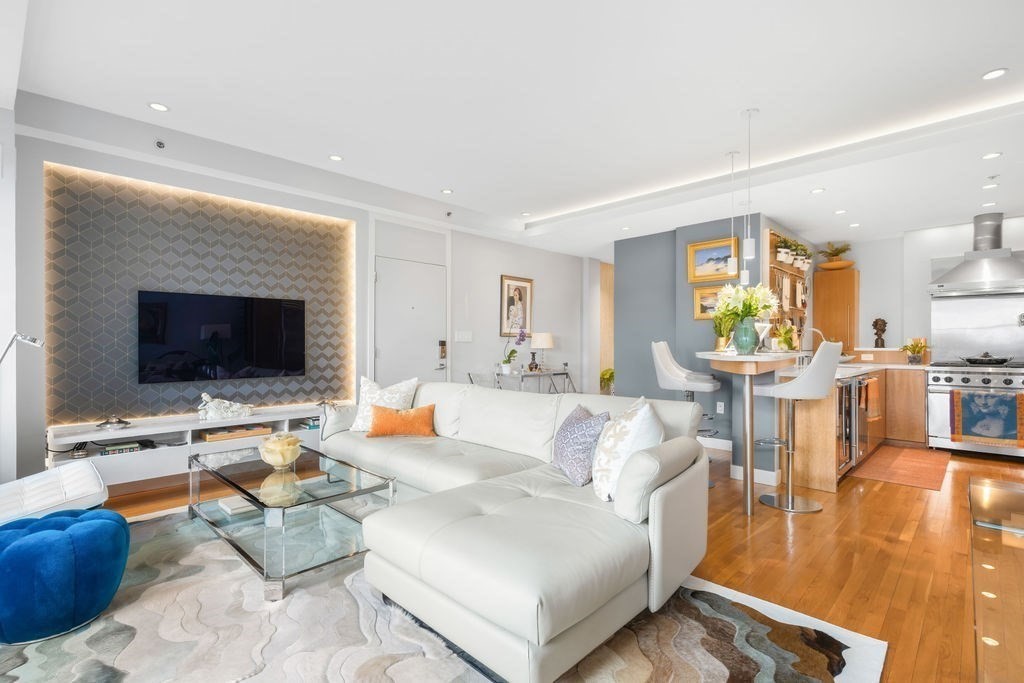 90 Broadway Unit 5D, Bay Village, Boston, MA 02116 - Image 3