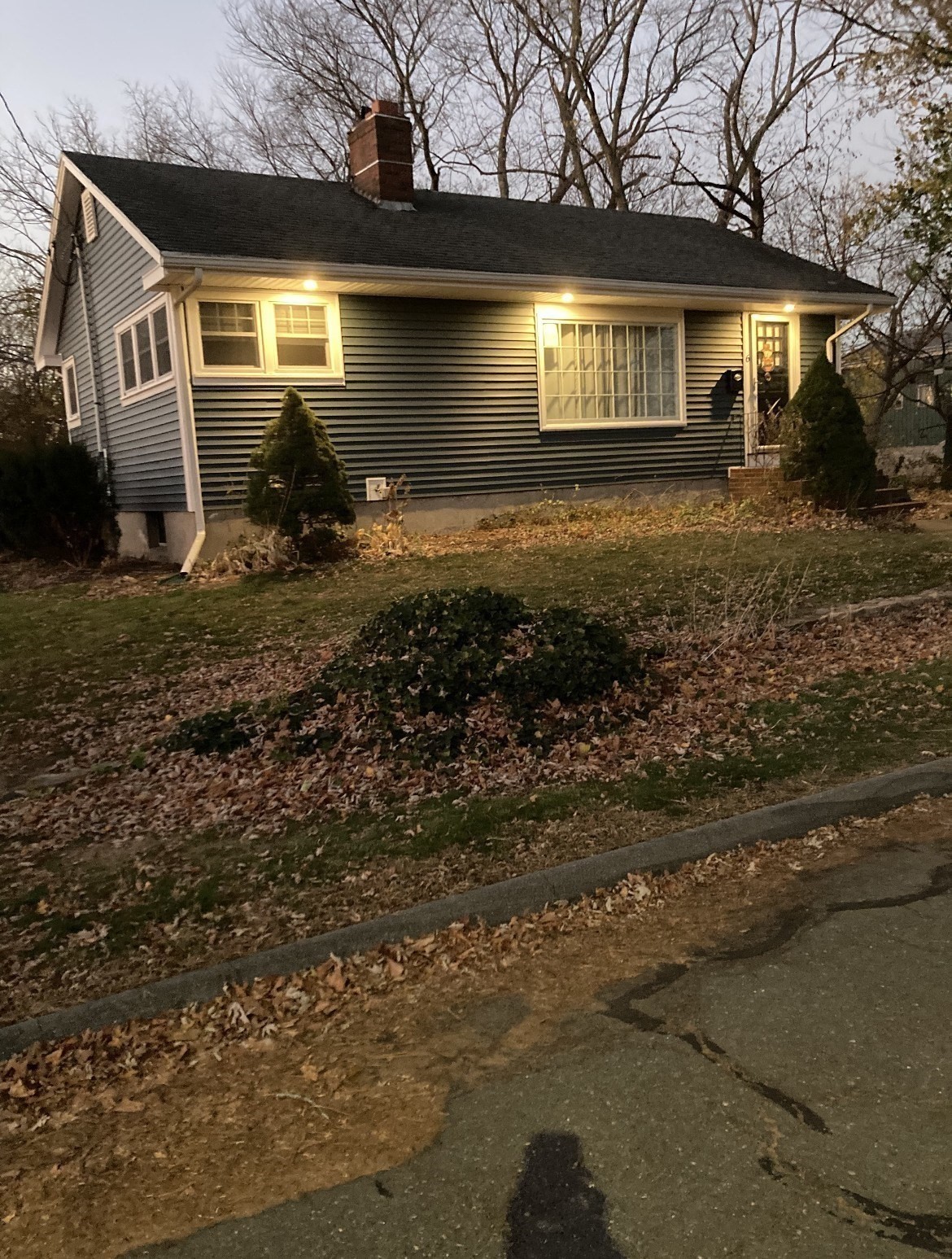 6 Grant St, Danvers, MA 01923