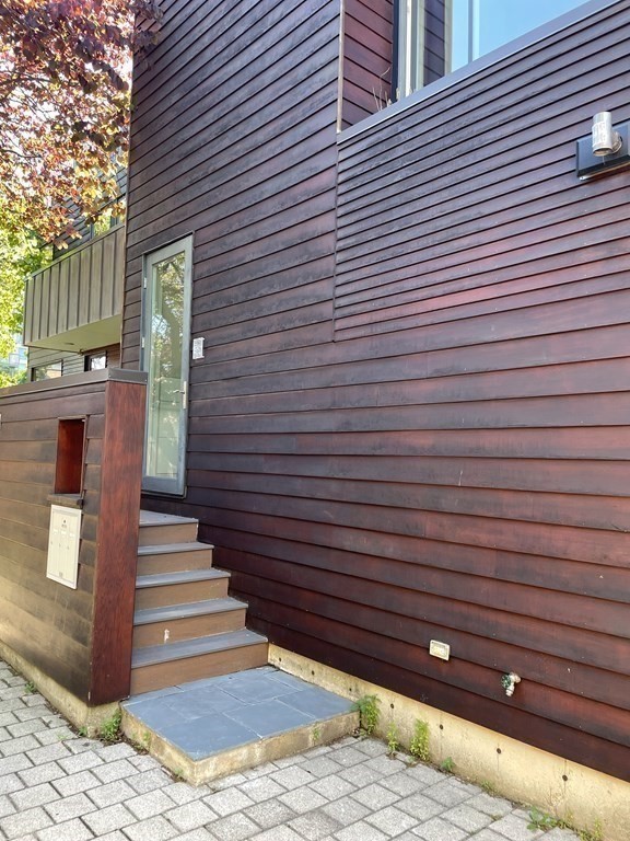 6 Valentine St Unit 6, Cambridge, MA 02139 - Image 41