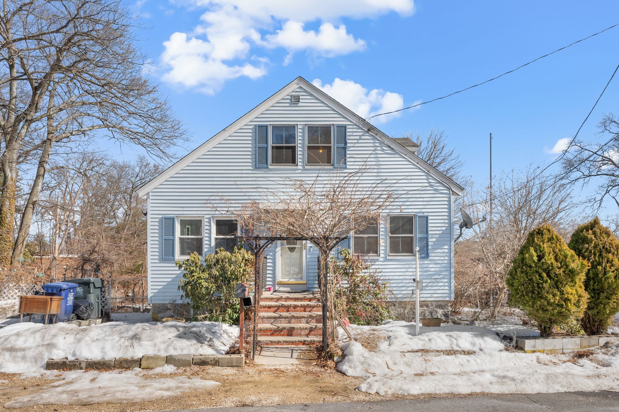 67 Glennon, Dracut, MA 01826