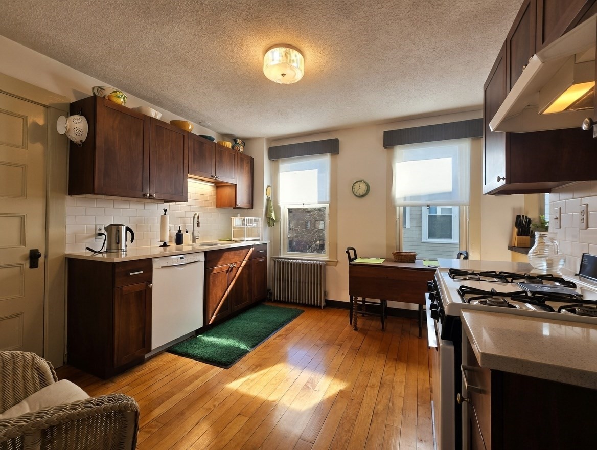 3 Warwick Park Unit 2, Cambridge, MA 02140 - Image 9