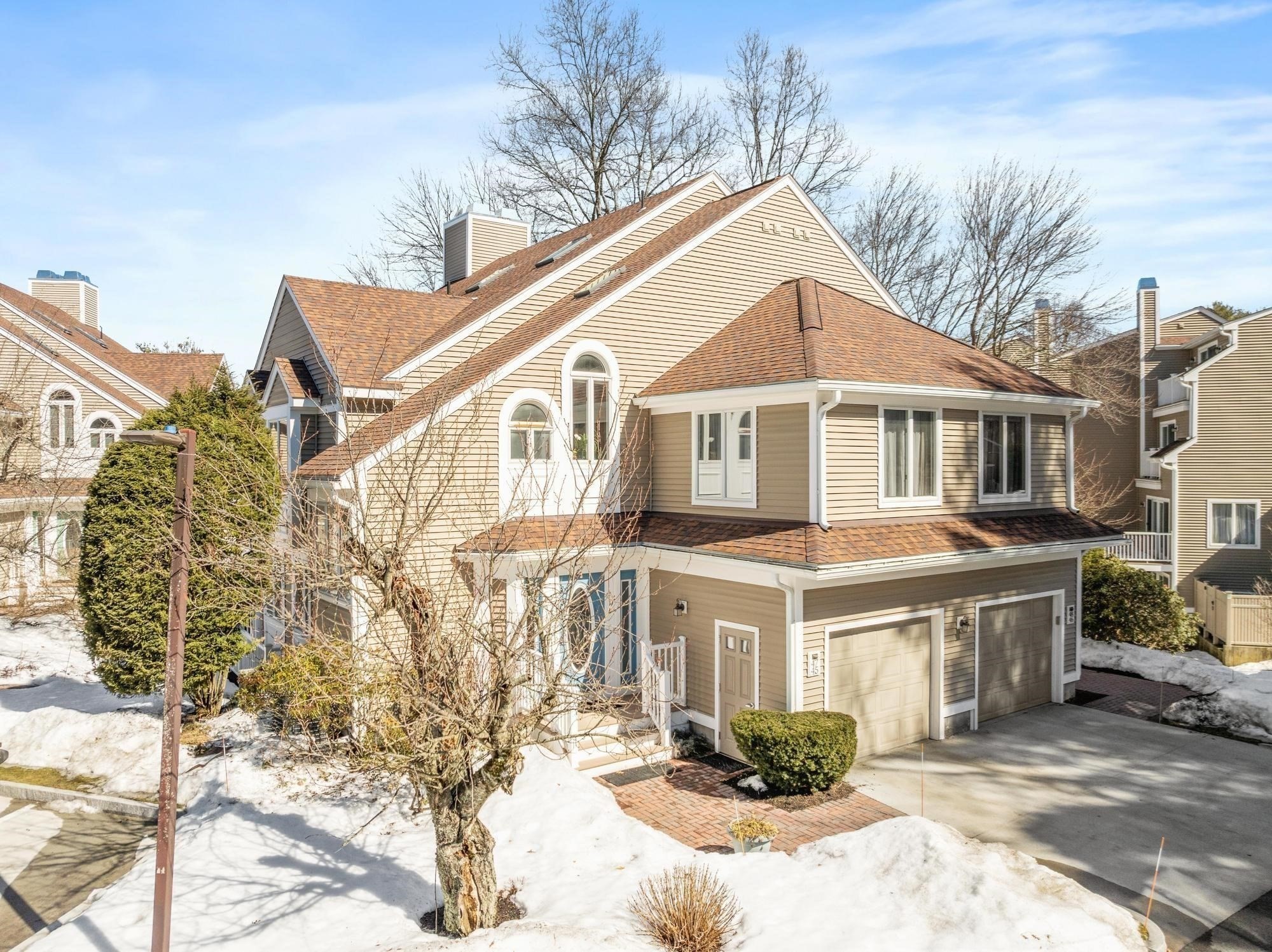 47 Pointe Rok Dr Unit 47, Worcester, MA 01604