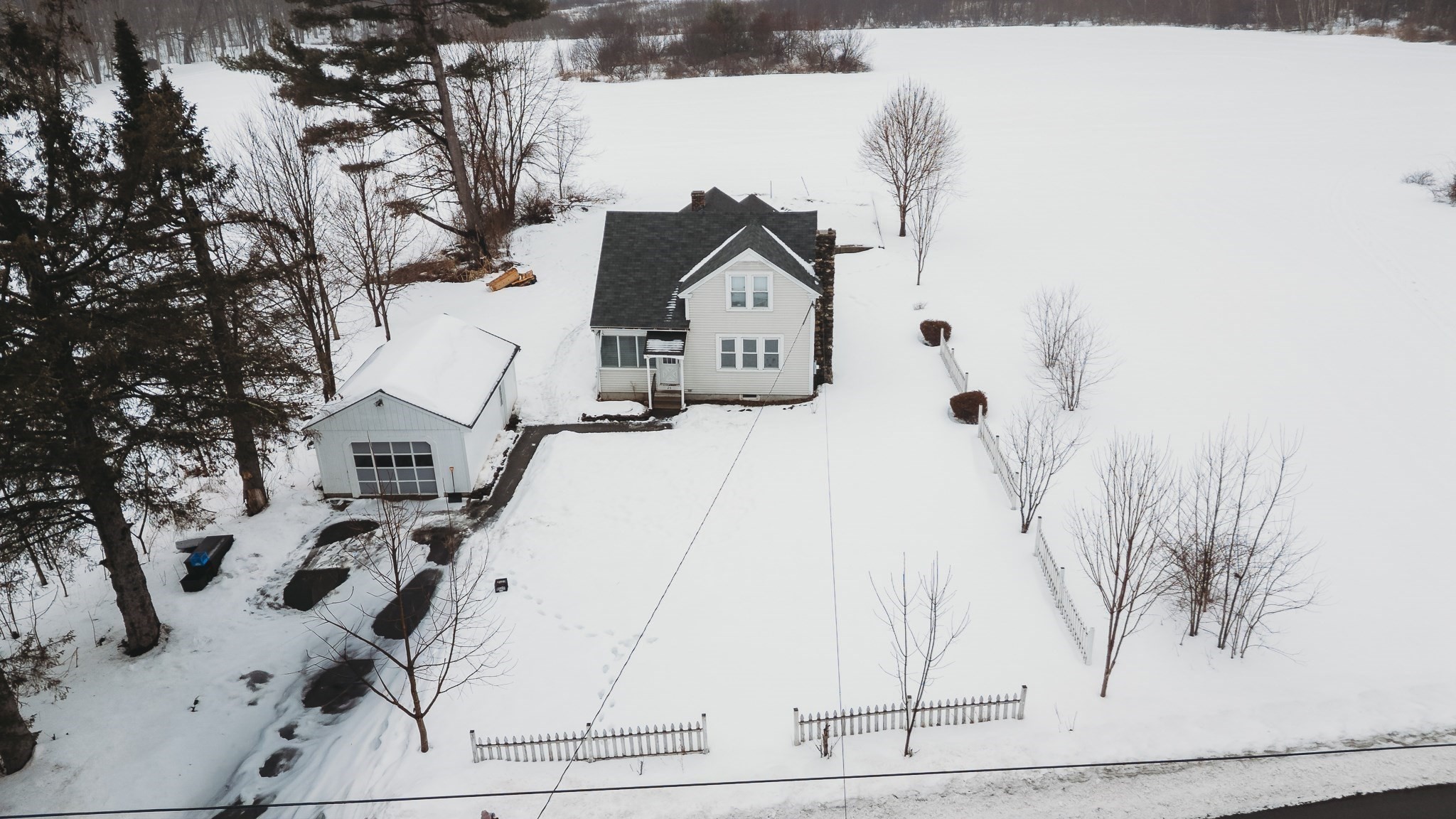 25 Barton Rd, Greenfield, MA 01301