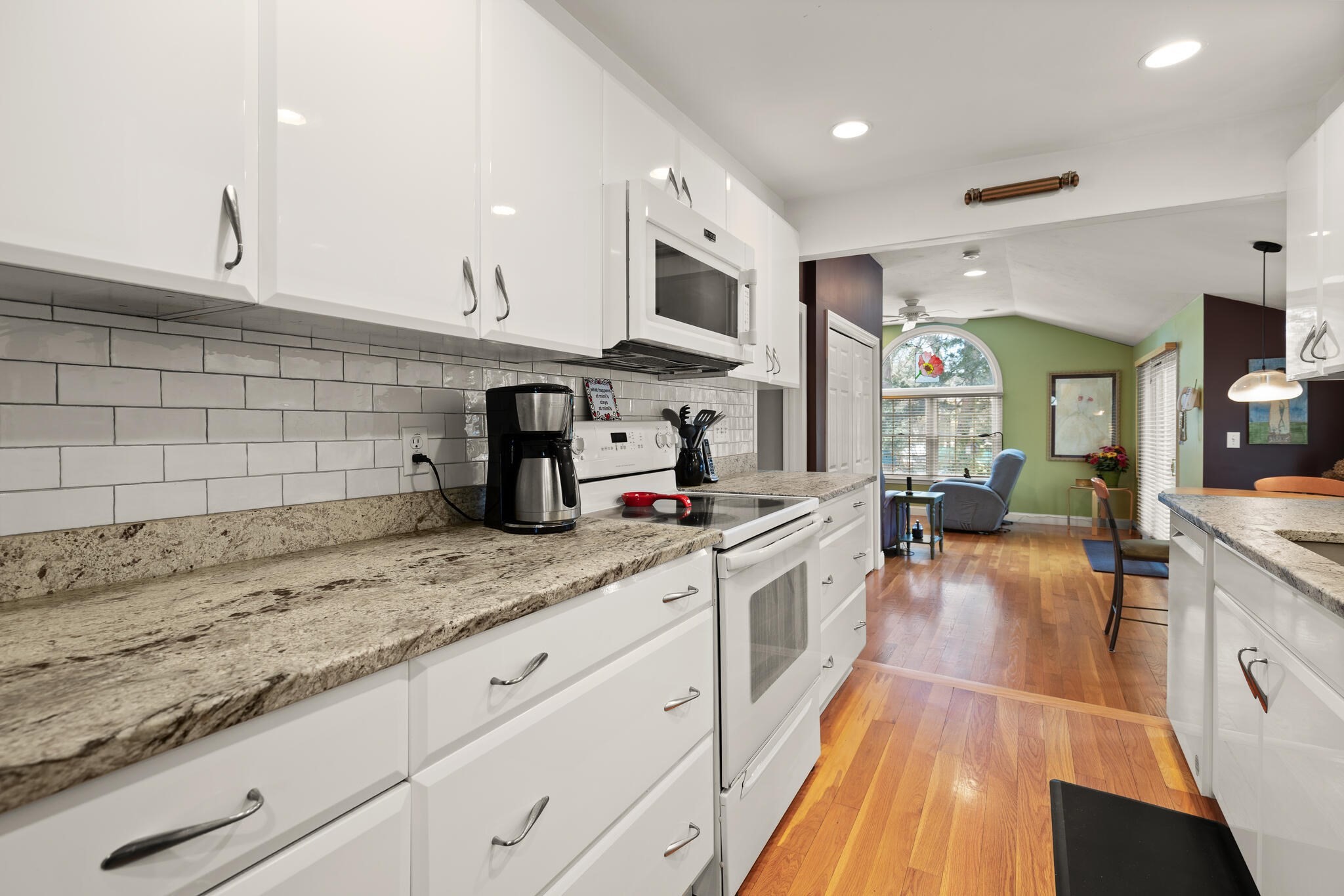 472 Brook St, Framingham, MA 01701 - Image 24