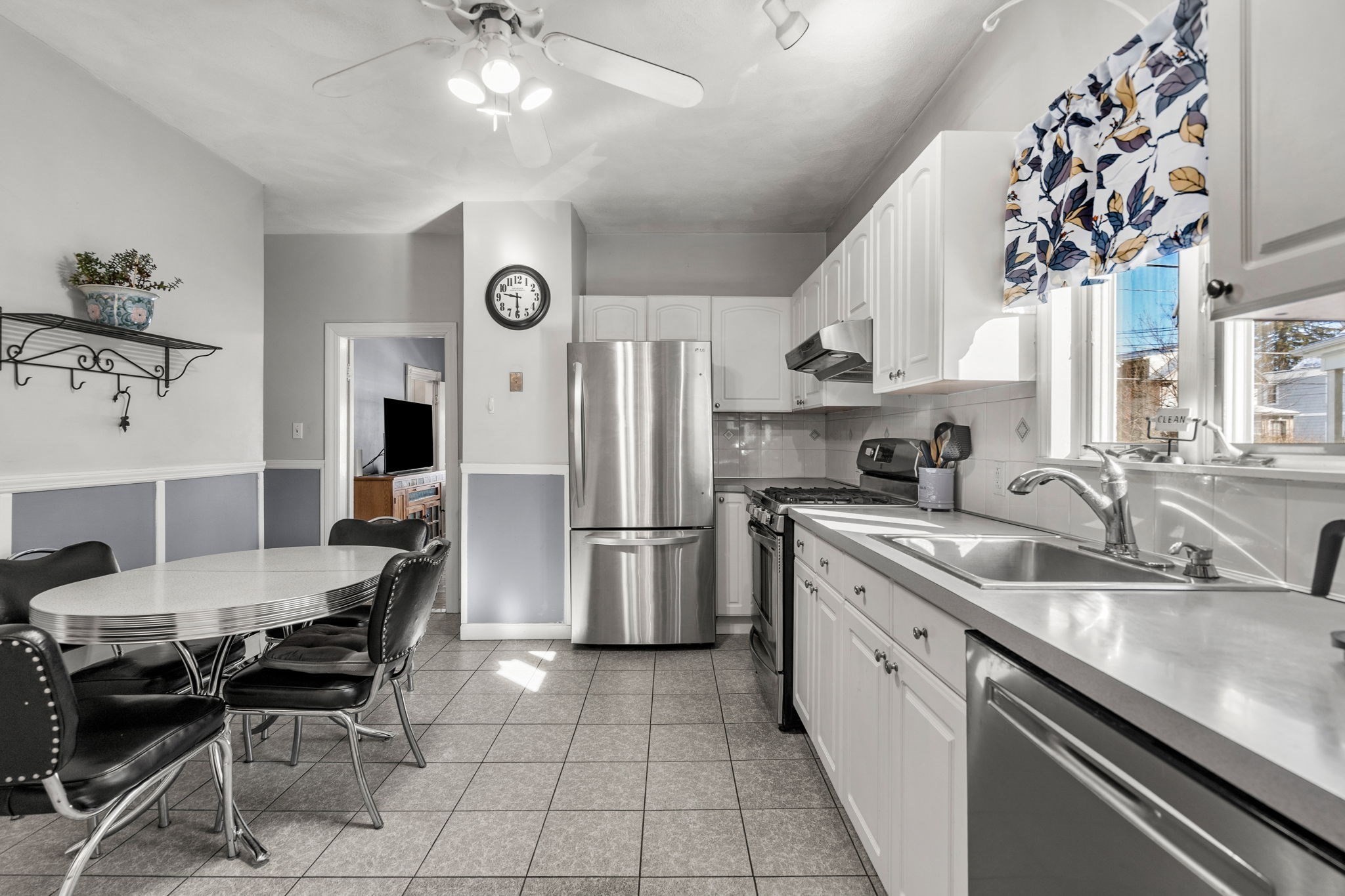 118 Avon St, Malden, MA 02148 - Image 8