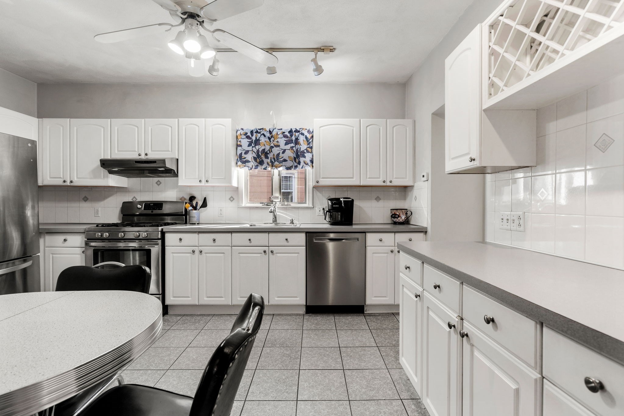 118 Avon St, Malden, MA 02148 - Image 10