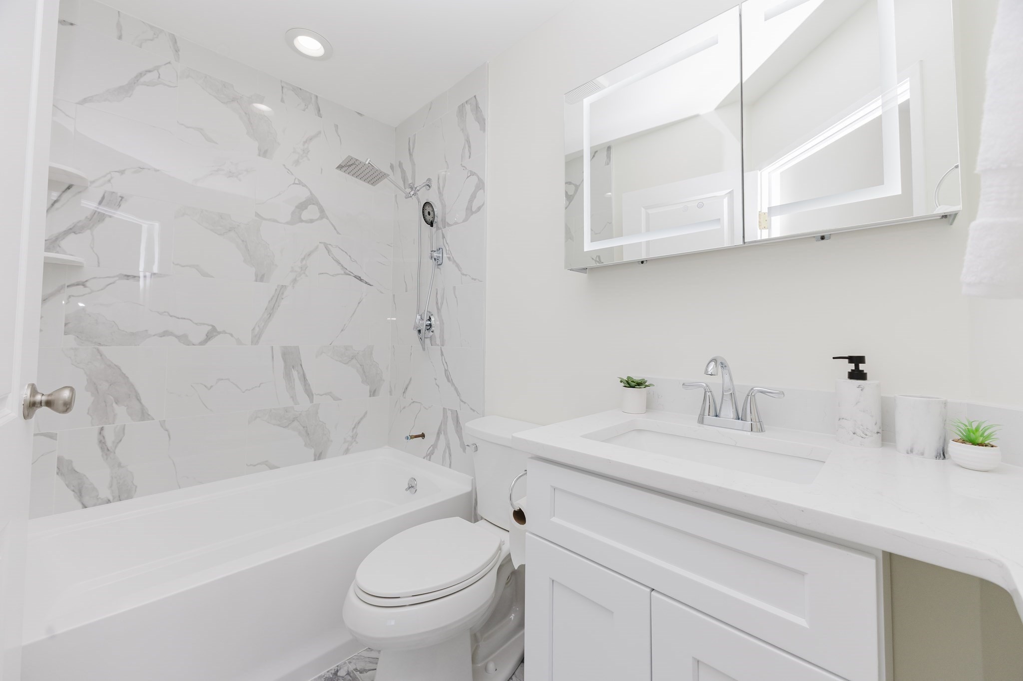 90 Quincy Shore Dr Unit 803, Quincy, MA 02171 - Image 18