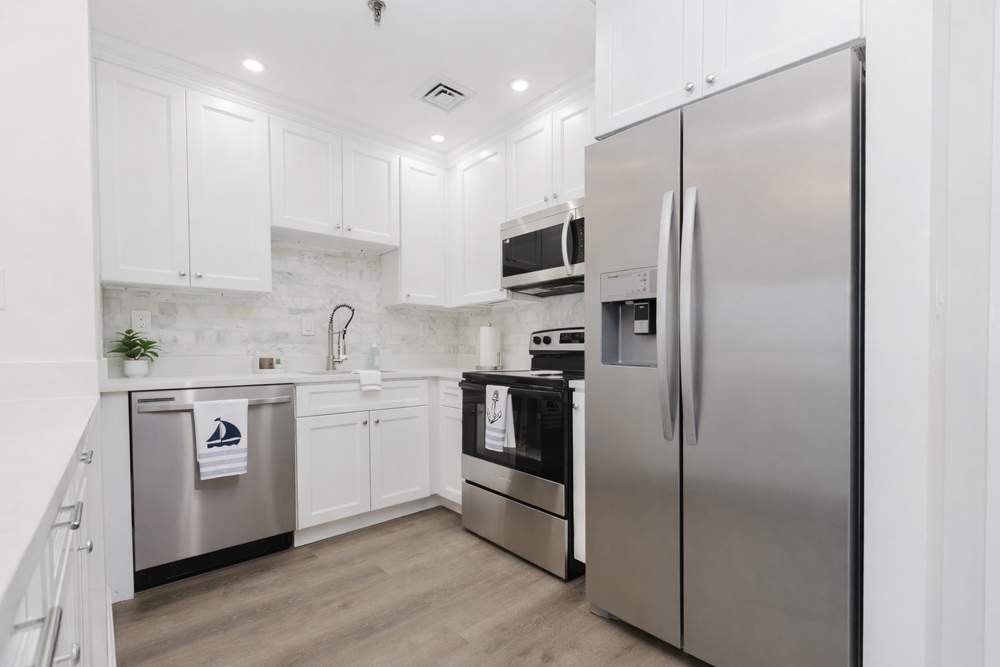 90 Quincy Shore Dr Unit 803, Quincy, MA 02171 - Image 3