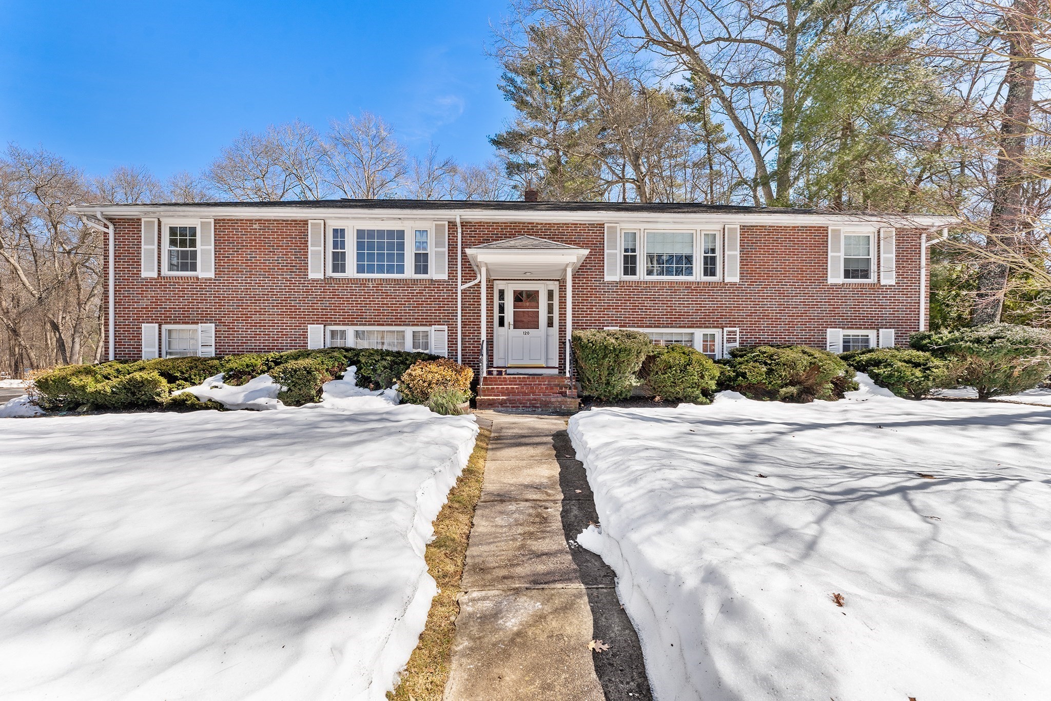 120 Mary Ln Unit 3, Bridgewater, MA 02324