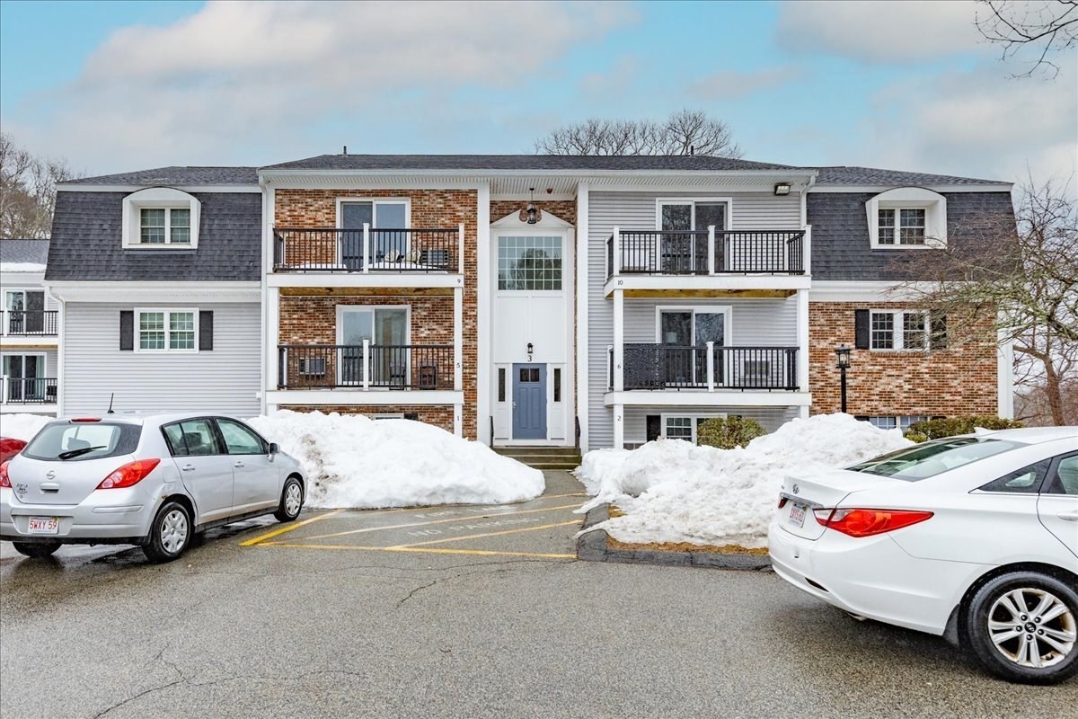 3 Chapel Hill Drive Unit 10, Plymouth, MA 02360