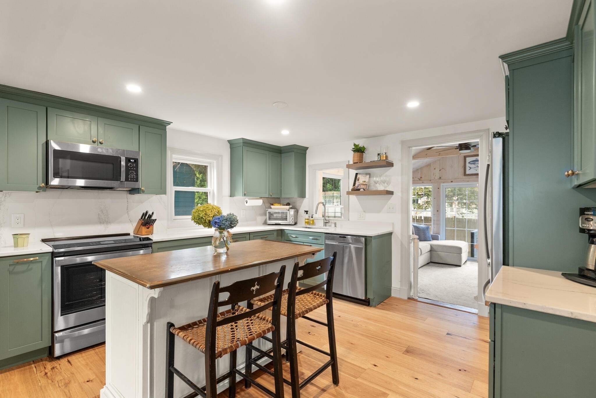 4 Pinewood Ave, Beverly, MA 01915 - Image 12