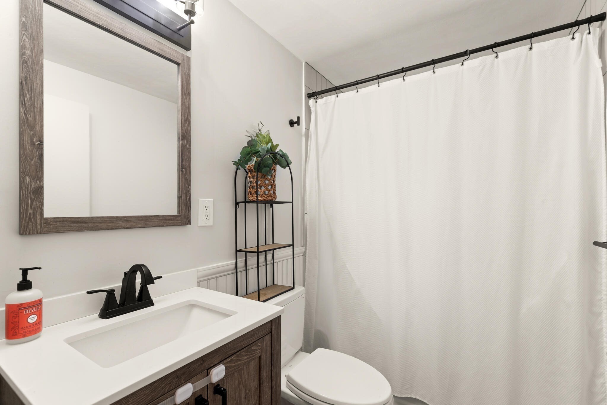 4 Pinewood Ave, Beverly, MA 01915 - Image 19