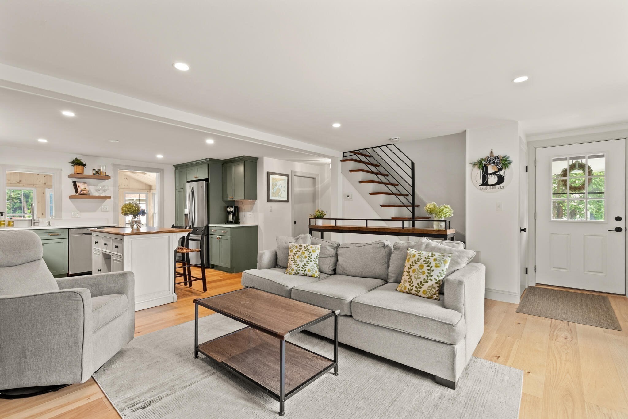 4 Pinewood Ave, Beverly, MA 01915 - Image 9