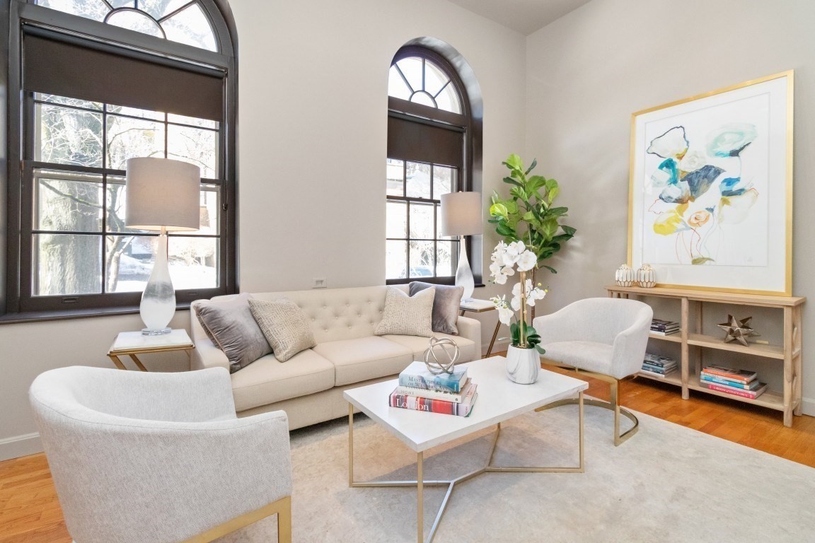 60 W Glen Rd Unit 101, Brookline, MA 02445