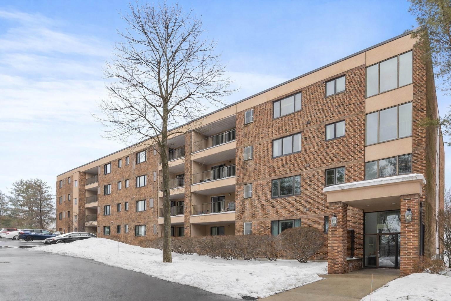 12 Ledgewood Way Unit 8, Peabody, MA 01960