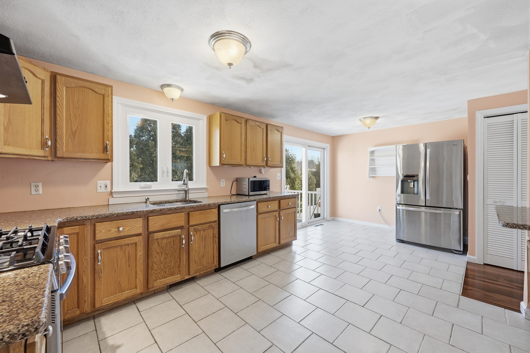 42 Wildcrest Ave, Billerica, MA 01821 - Image 4