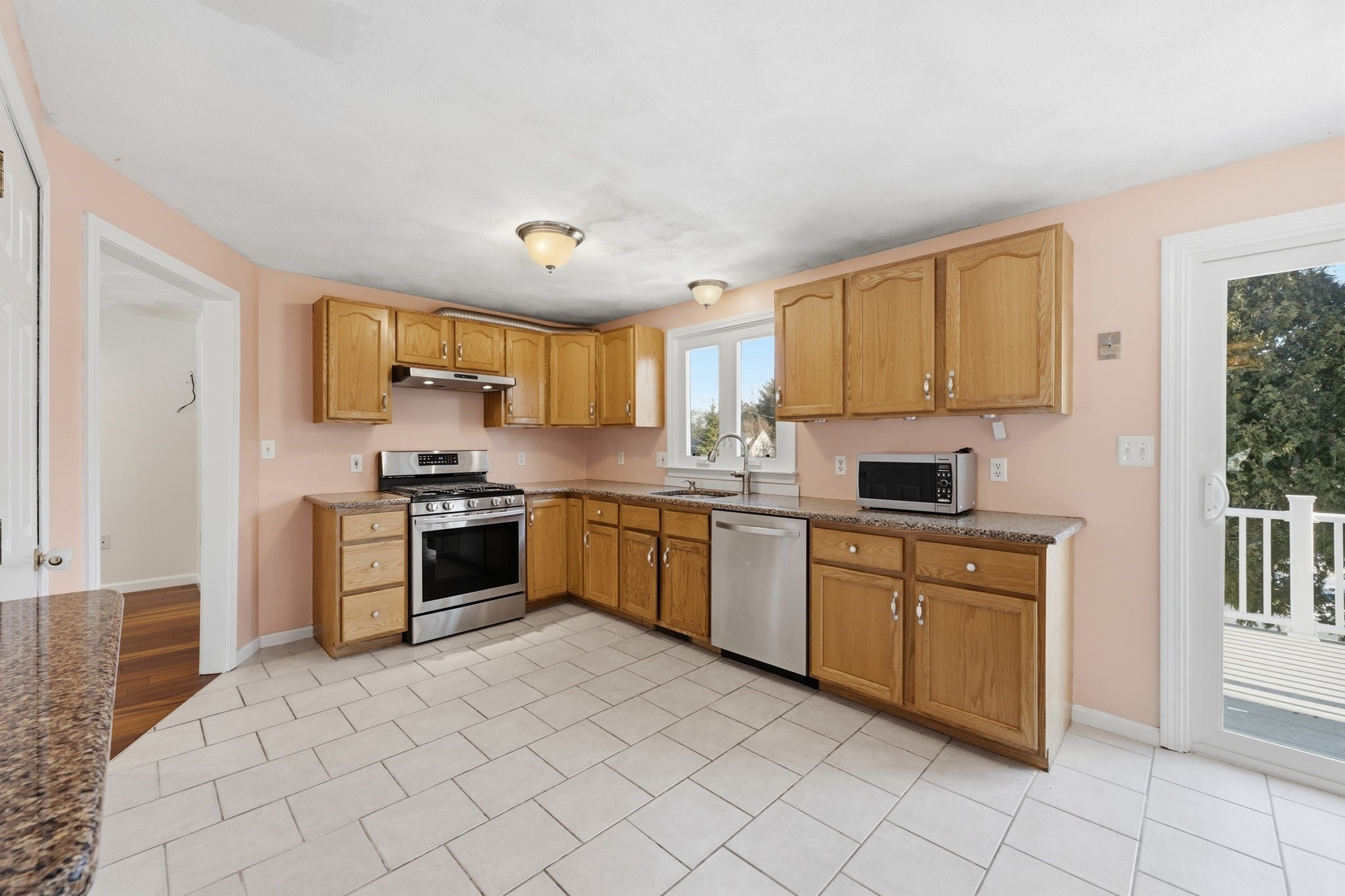 42 Wildcrest Ave, Billerica, MA 01821 - Image 7