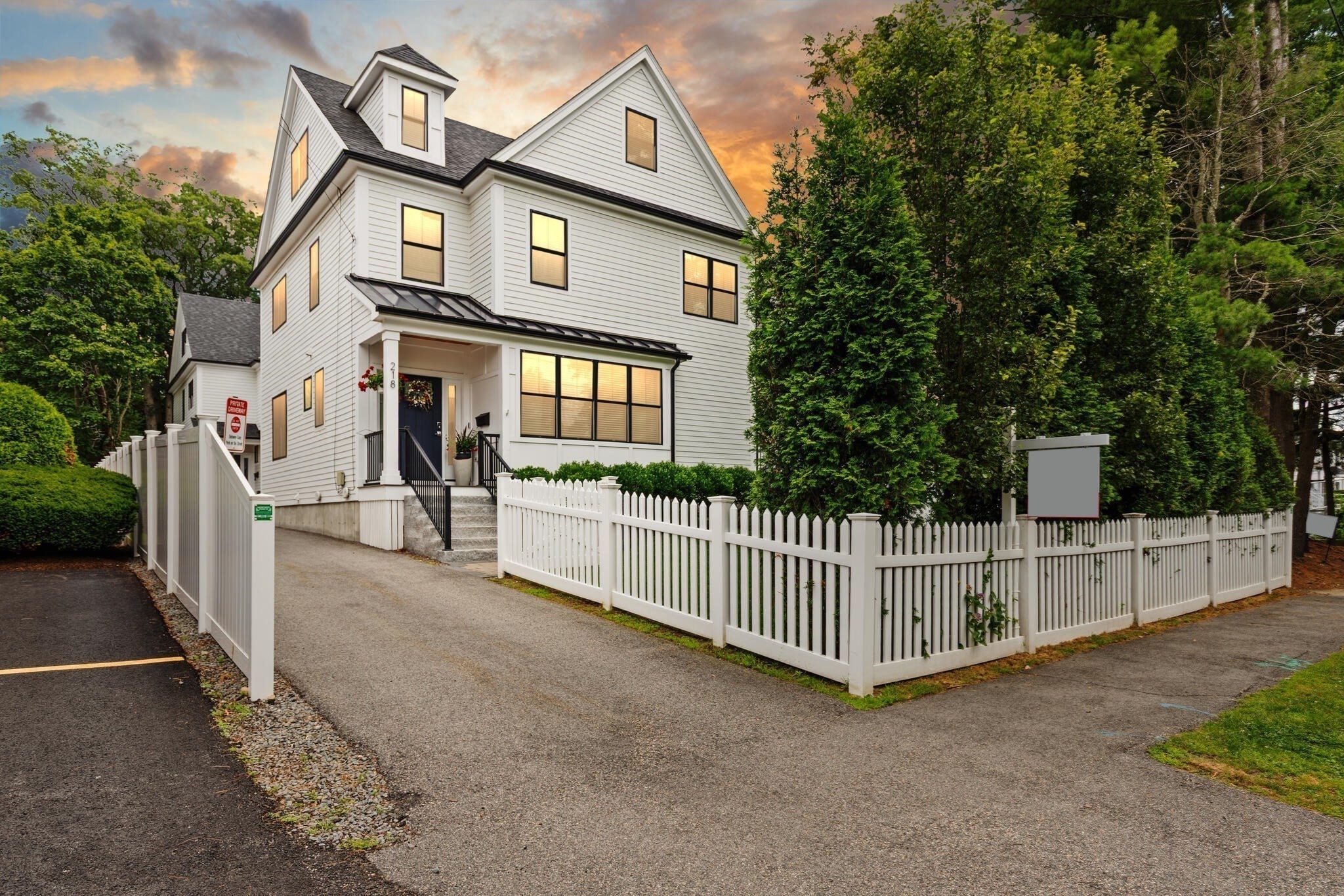 218 Hillside Avenue Unit 218, Needham, MA 02494