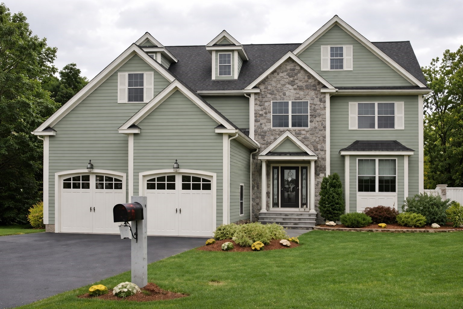 43 Oheir Way, Lowell, MA 01852